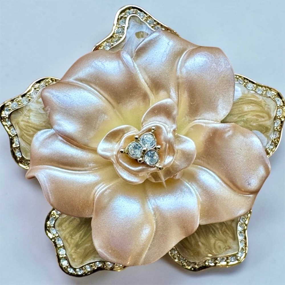 Nolan Miller Pink Peach Enamel Flower Brooch Rhinestone Gardenia Pin